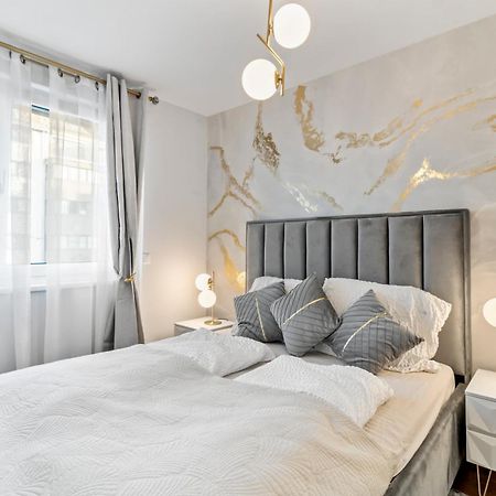 Modern Apartment I Parking I Vienna Esterno foto
