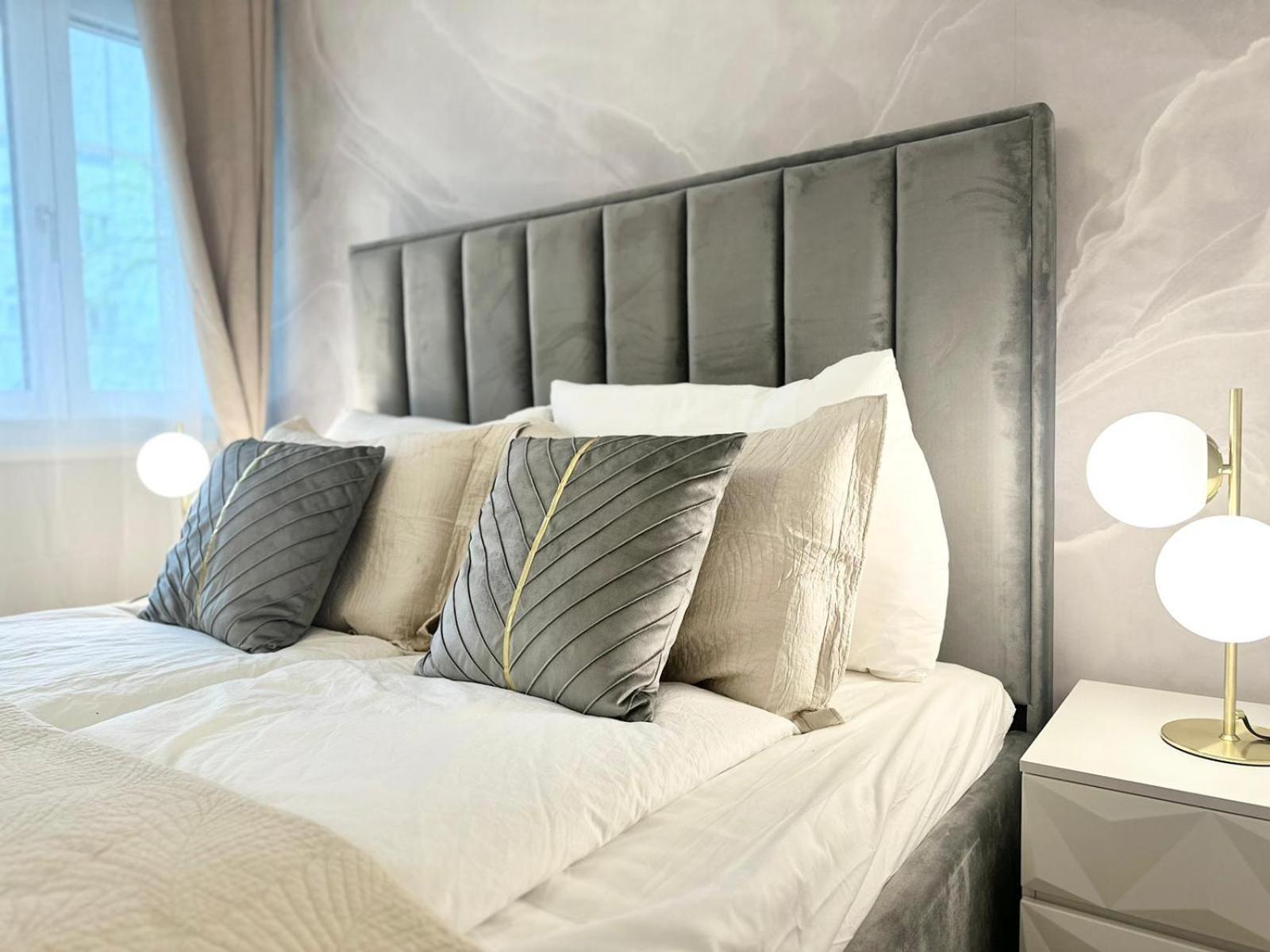 Modern Apartment I Parking I Vienna Esterno foto