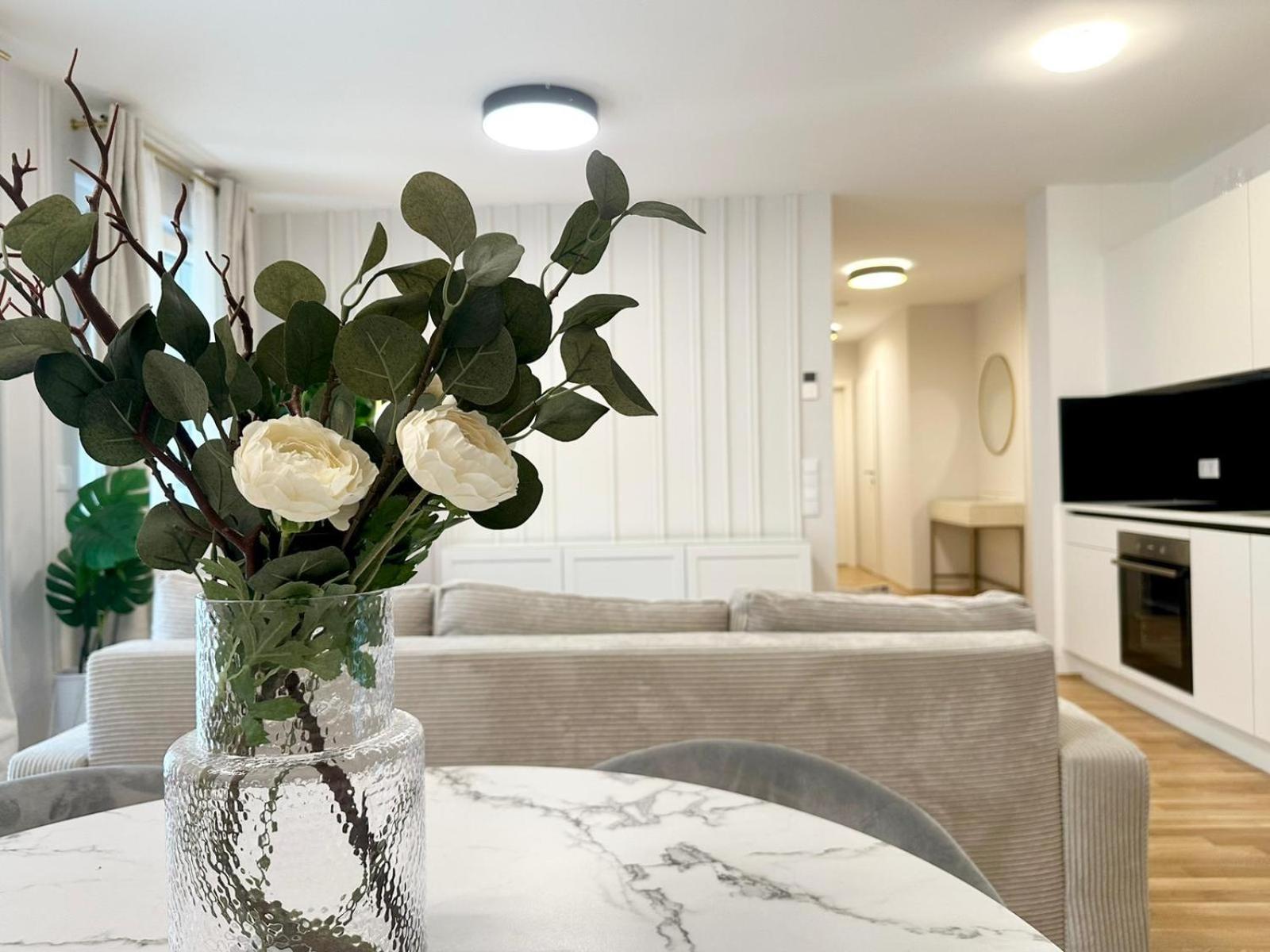 Modern Apartment I Parking I Vienna Esterno foto