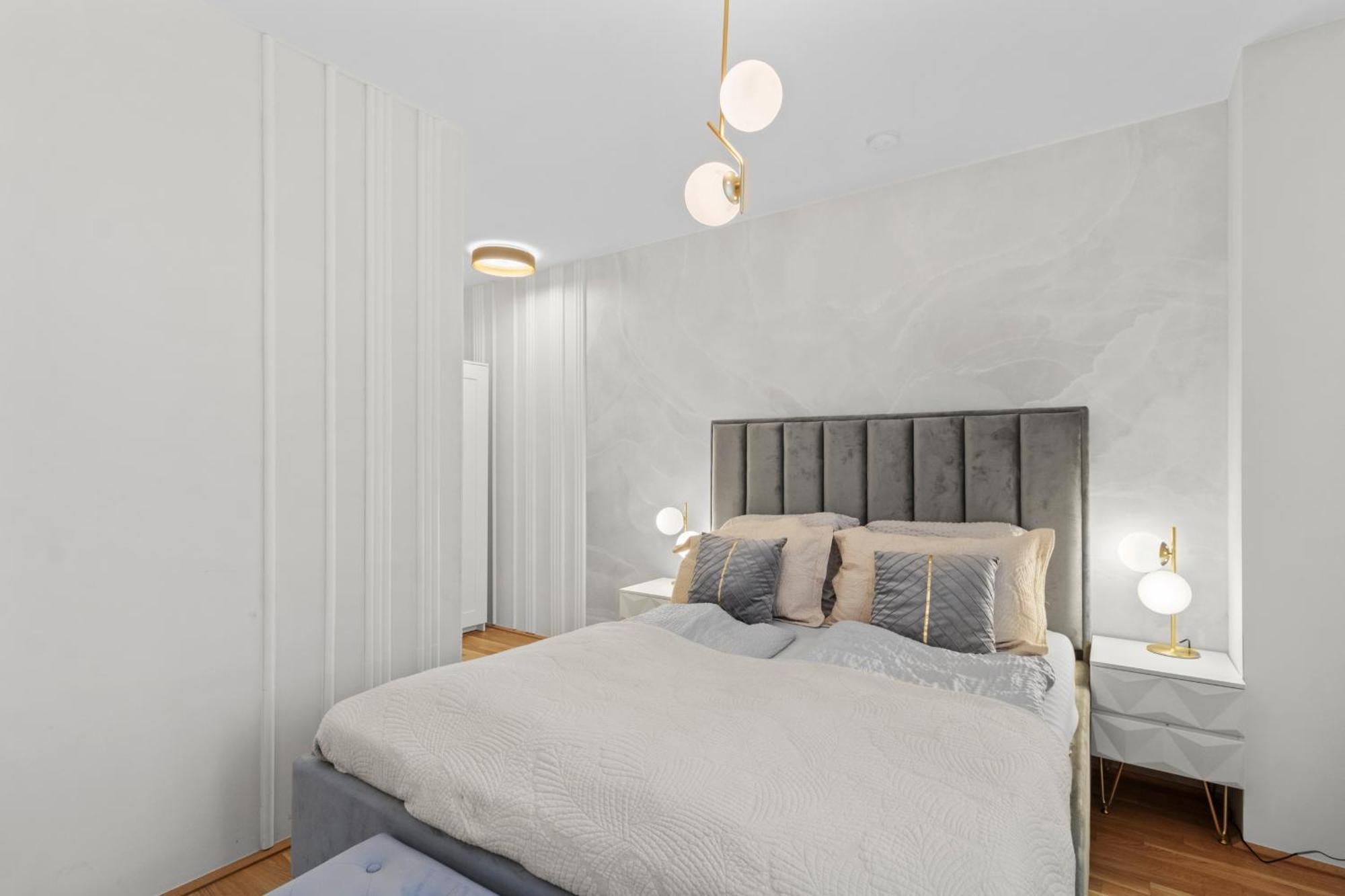 Modern Apartment I Parking I Vienna Esterno foto